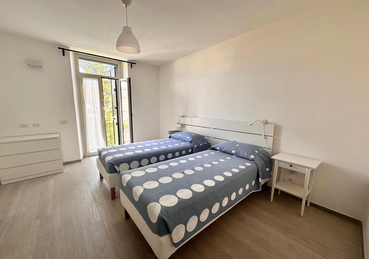 Murphy Holiday Homes - Residenza Due Strade La Maddalena  Ngoại thất bức ảnh