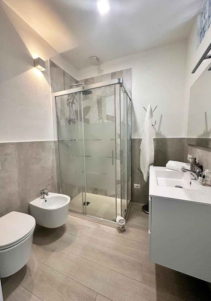 Murphy Holiday Homes - Residenza Due Strade La Maddalena  Ngoại thất bức ảnh